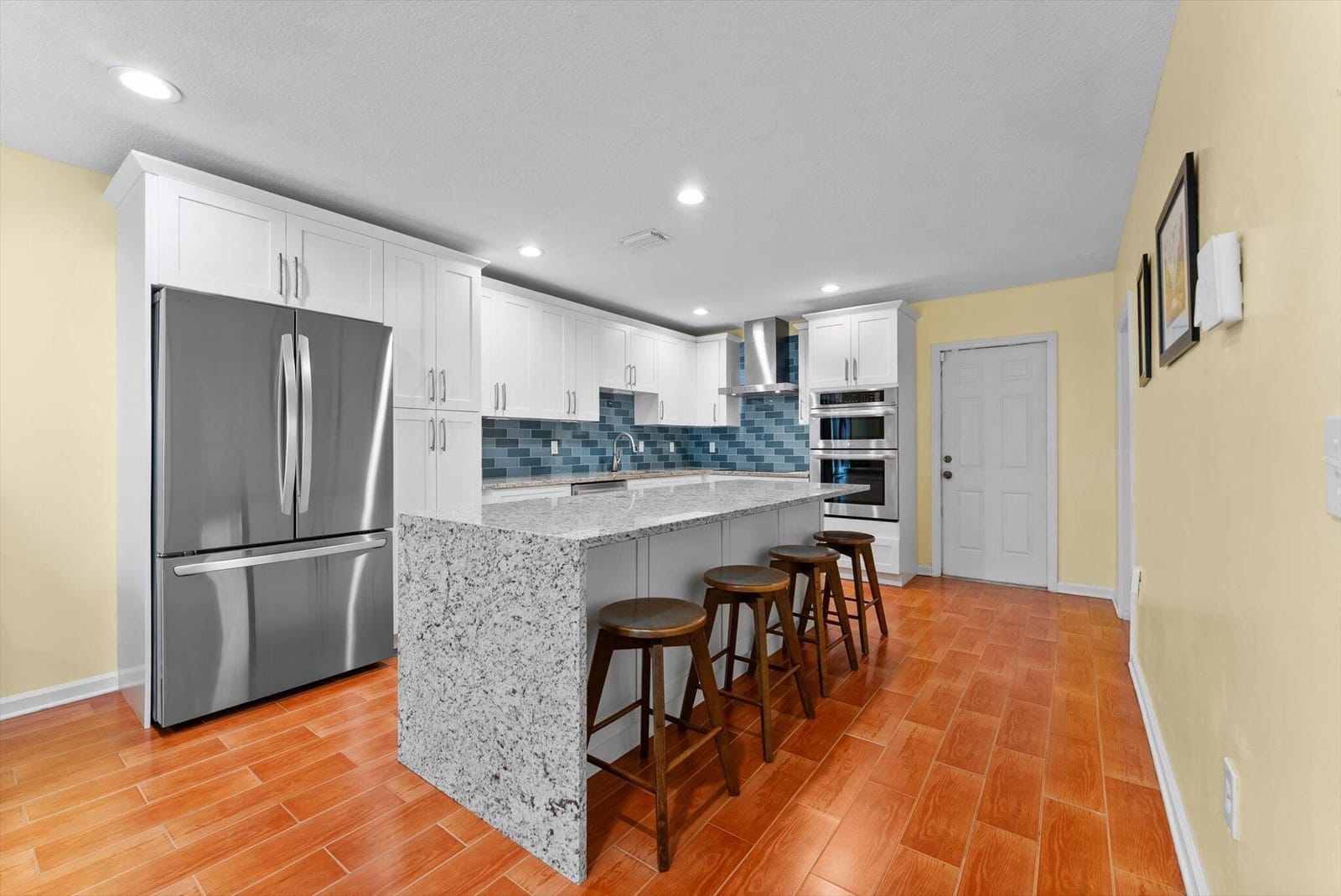 320 Summa Street — photo 8