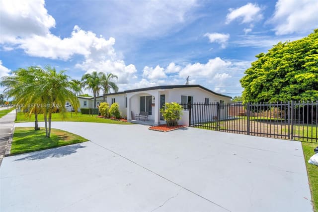 11030 SW 42 Street, sold in Westwood Lake 2nd Addn, Miami, FL