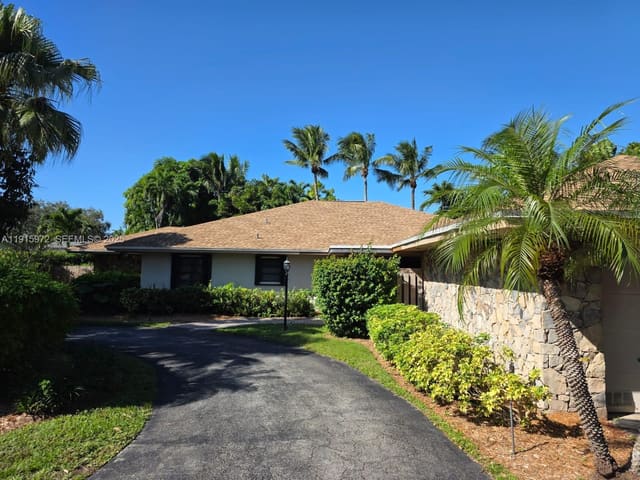 15804 SW 82nd Court, sold in Clinton Grove Ests, Palmetto Bay, FL