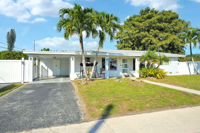 5081 SW 9th Court, sold in Lauderdale Golf Estates, Plantation, FL