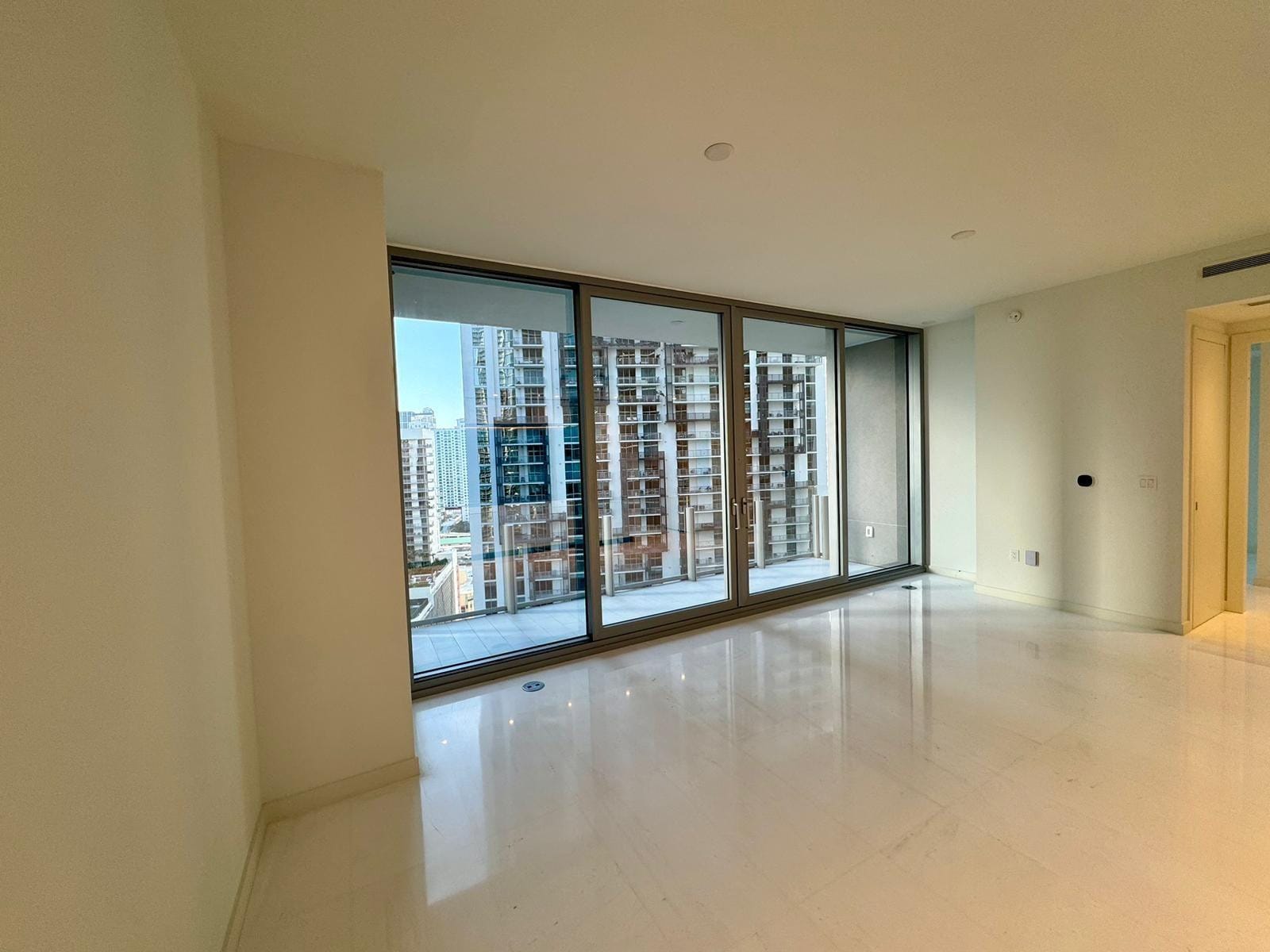300 Biscayne Blvd Way 2508, Miami, FL 33131 photo 14