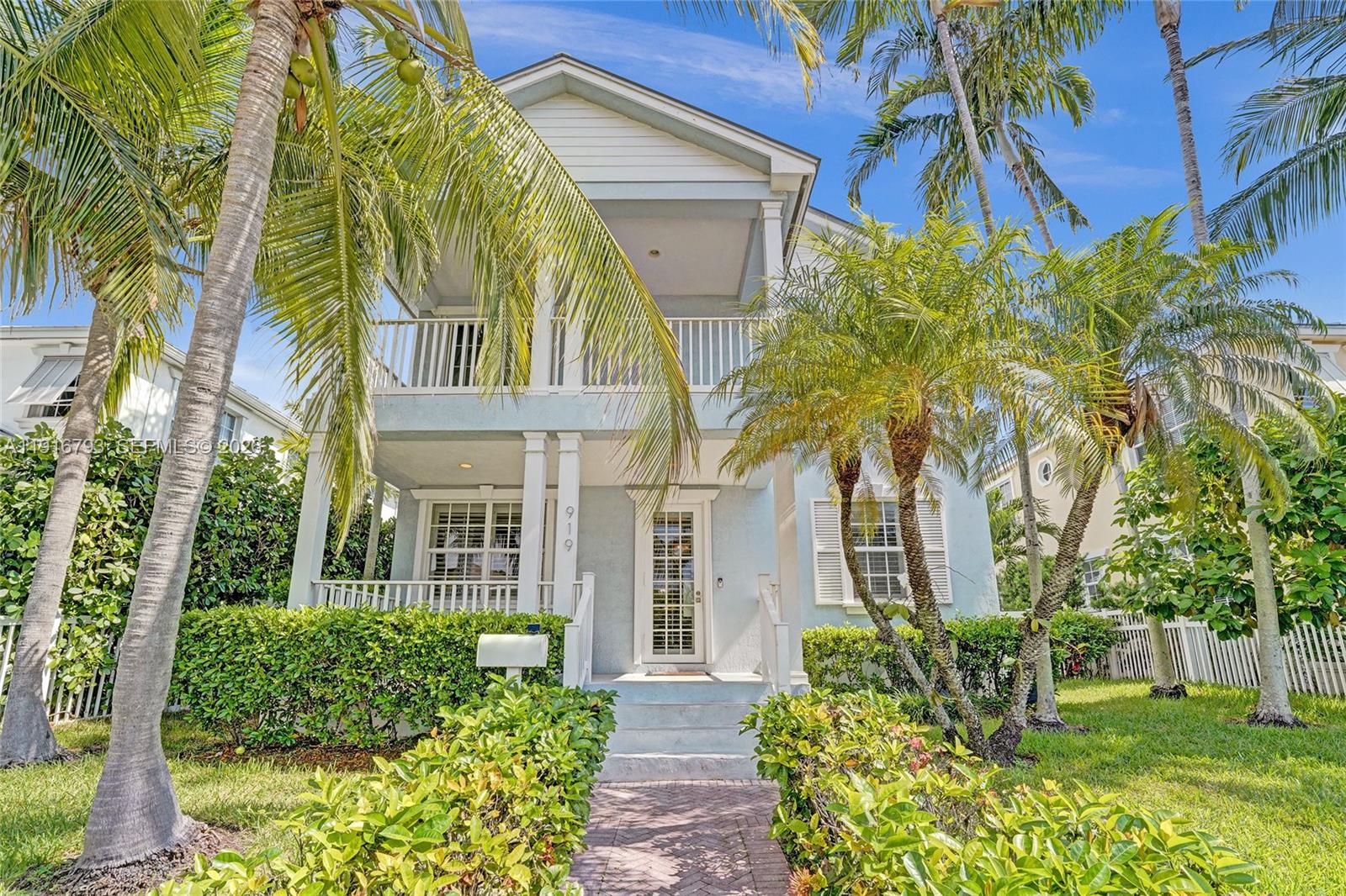 919 Adams Street, Hollywood, FL 33019, Hollywood