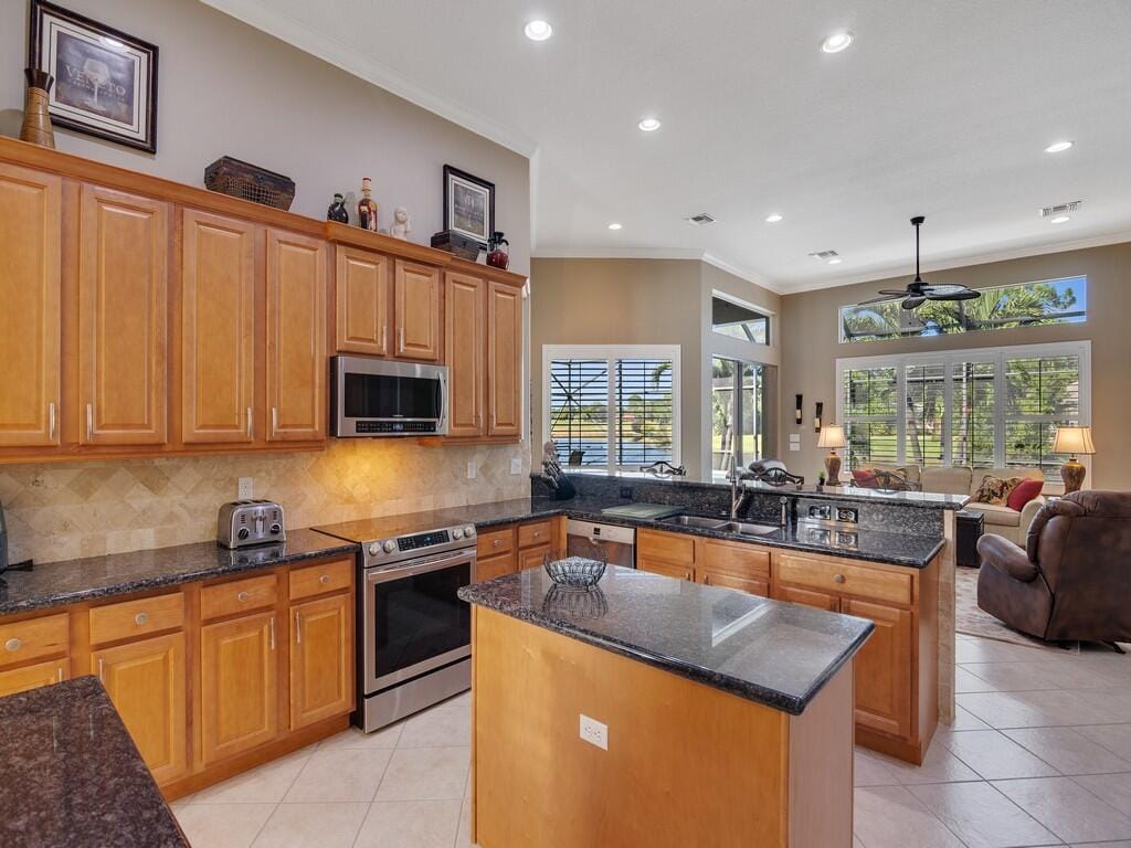 9314 Briarcliff Trace — photo 12