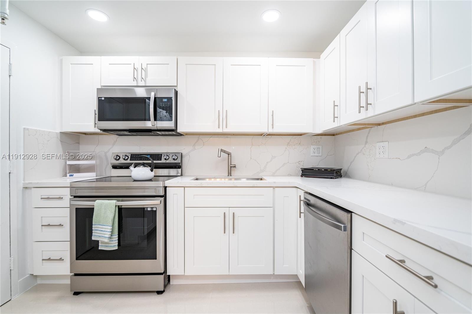 2780 NE 183rd Street 2014 — photo 8