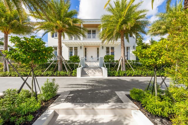 2415 S Flagler Drive, West Palm Beach, FL 33401