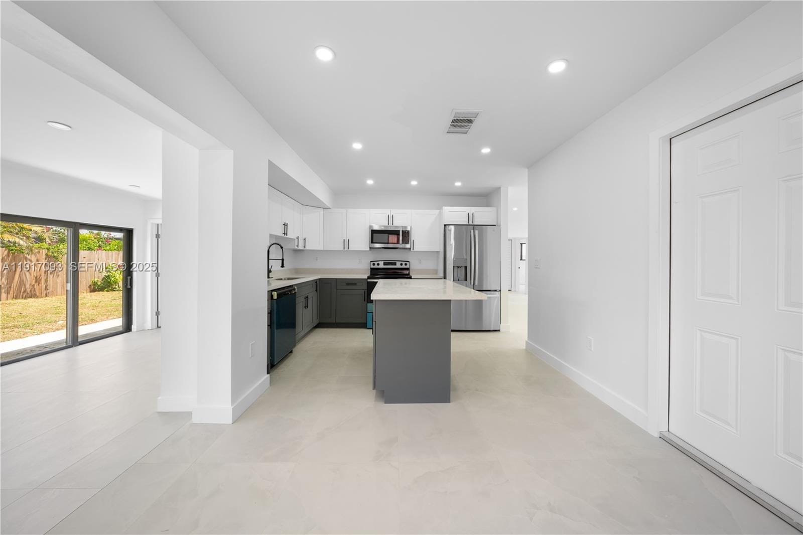 7613 Coral Boulevard — photo 10