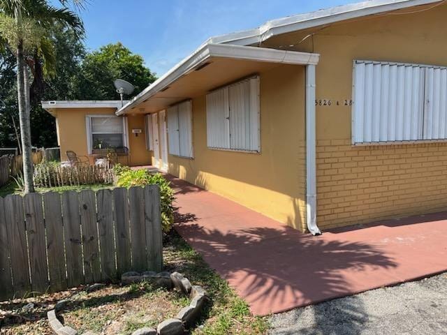 5826 Pierce Street, Hollywood, FL 33021