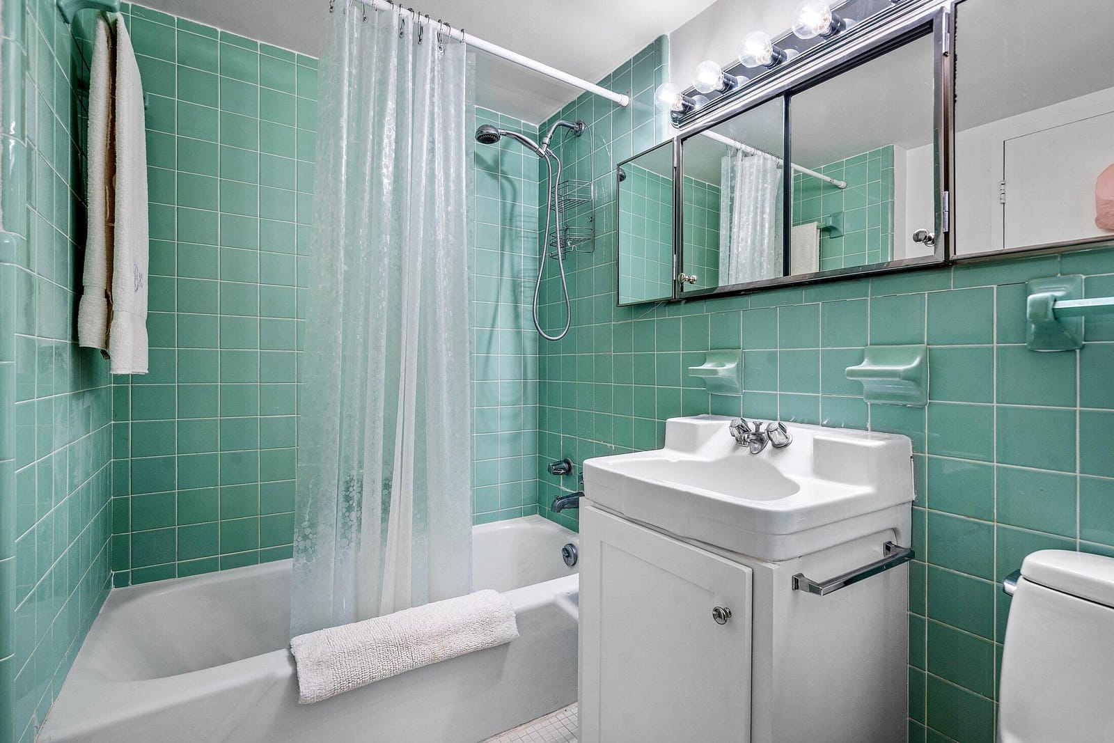 223 Atlantic Avenue D2, Palm Beach, FL 33480 photo 16