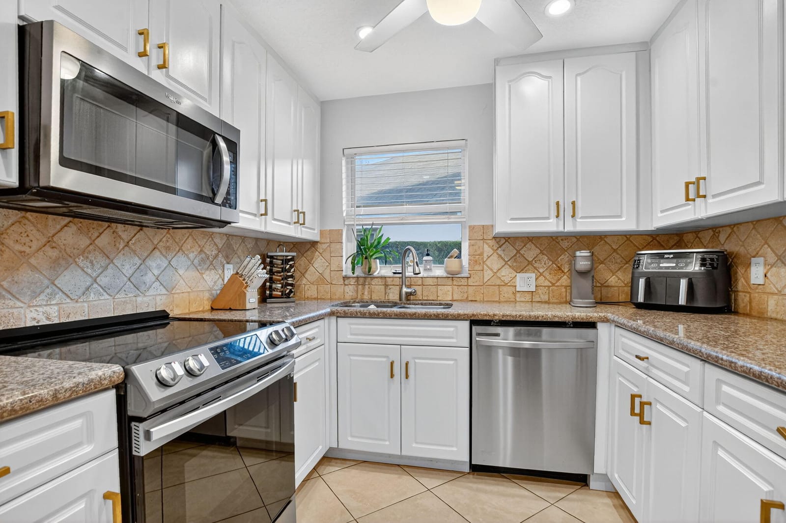 501 SW 1st Street — photo 5