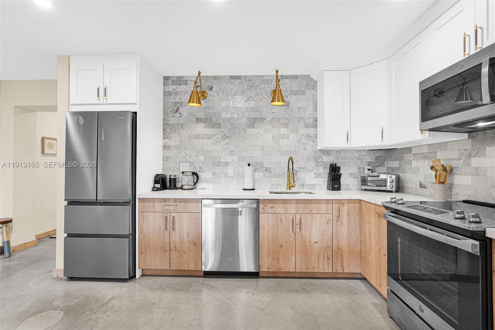 1012 NE 2nd Street, Hallandale Beach, FL 33009, Hallandale Beach