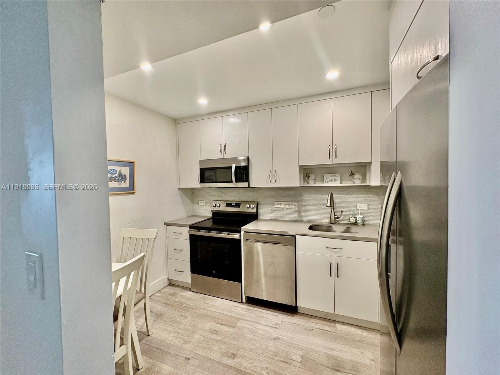 20515 E Country Club Drive 147, Aventura, FL 33180 photo 16