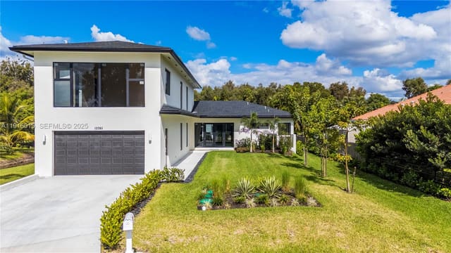 12061 NW 26th Street, Plantation, FL 33323