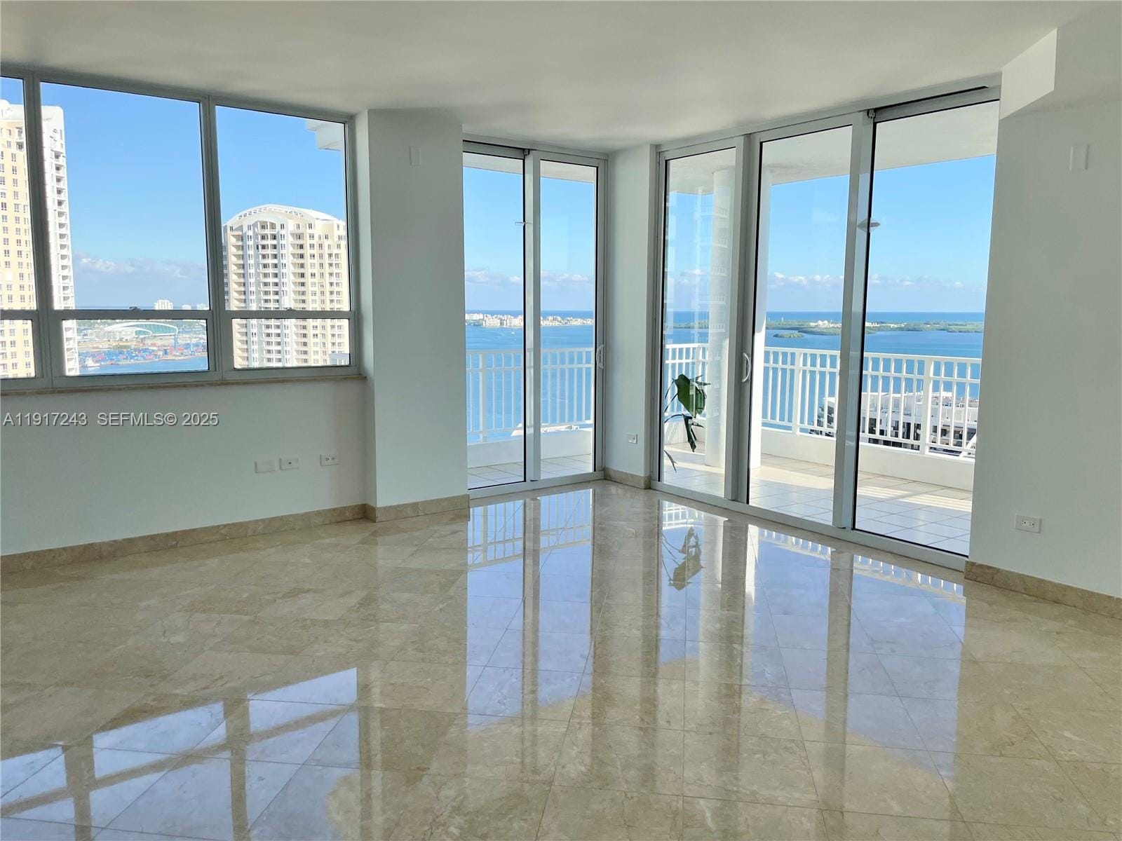 801 Brickell Key Boulevard 3211, Miami, FL 33131