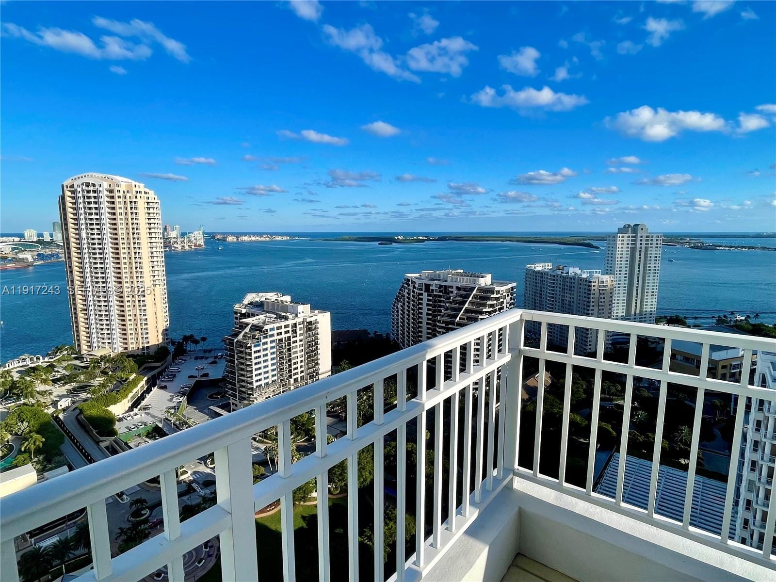 801 Brickell Key Boulevard 3211, Miami, FL 33131 photo 2