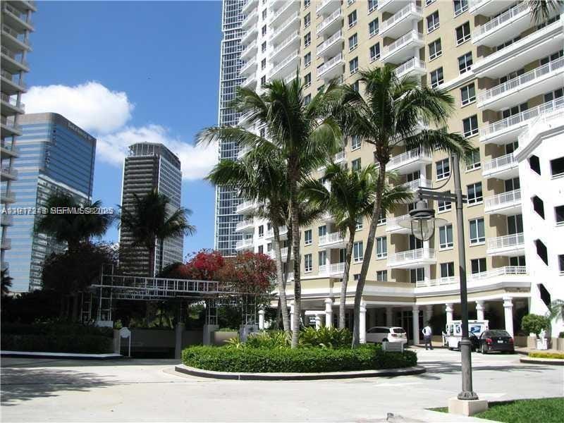 801 Brickell Key Boulevard 3211, Miami, FL 33131 photo 14