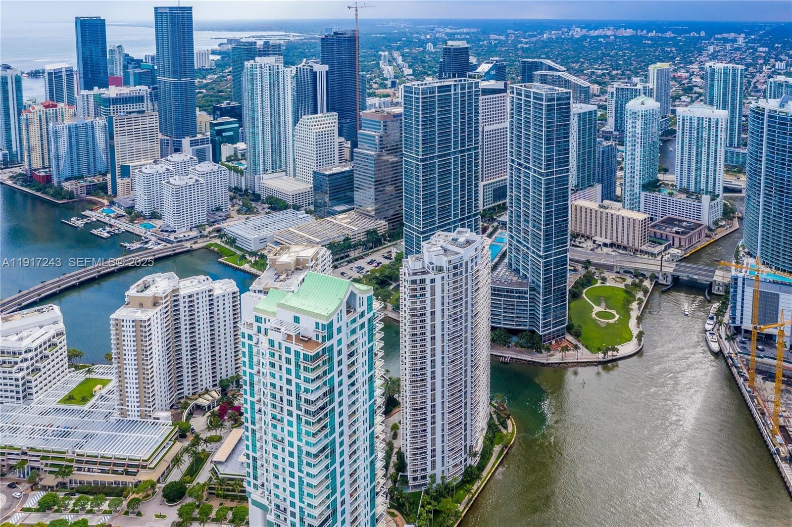 801 Brickell Key Boulevard 3211, Miami, FL 33131 photo 16