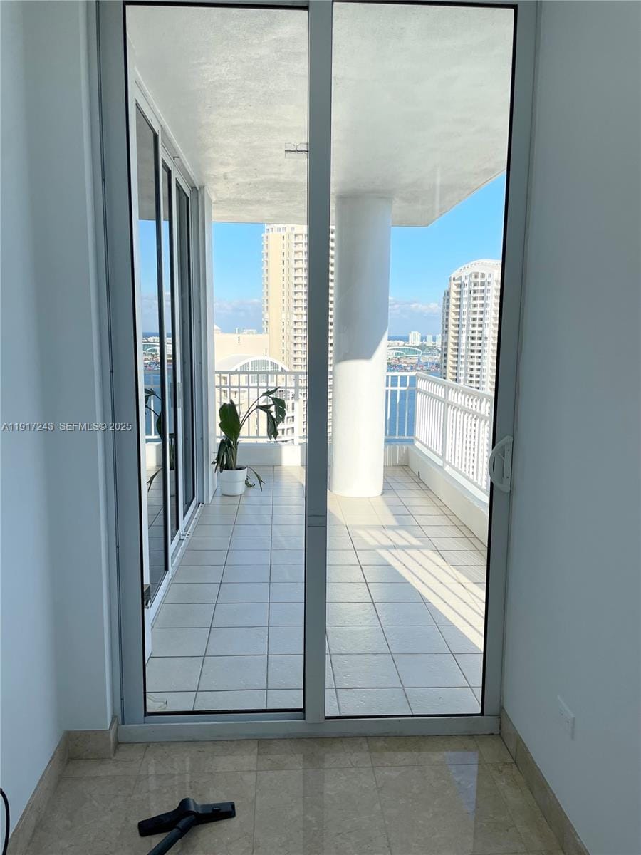 801 Brickell Key Boulevard 3211, Miami, FL 33131 photo 6