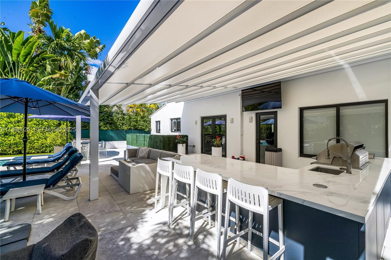6166 Pine Tree Drive, Miami Beach, FL 33140 photo 12