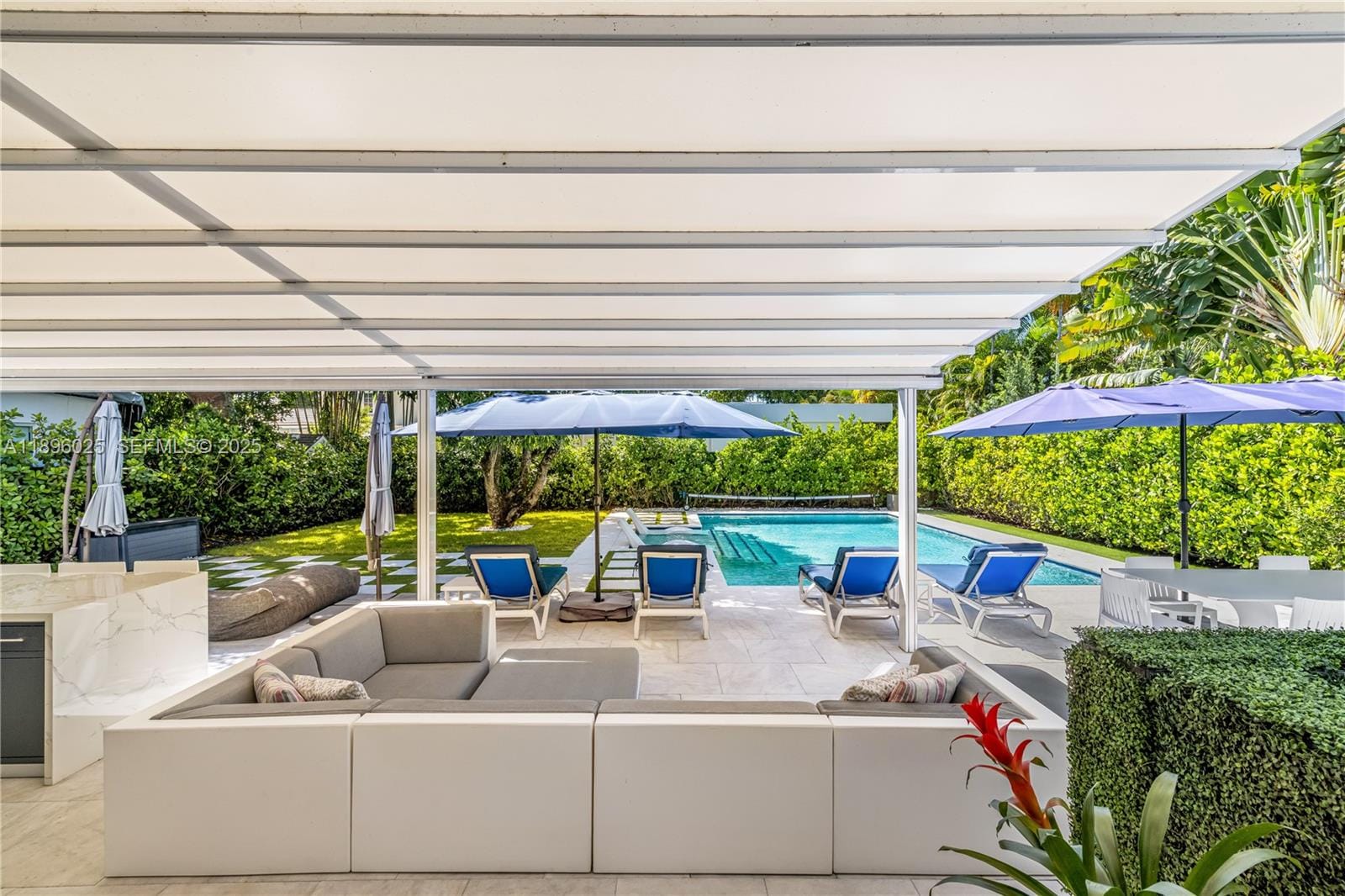 6166 Pine Tree Drive, Miami Beach, FL 33140 photo 4