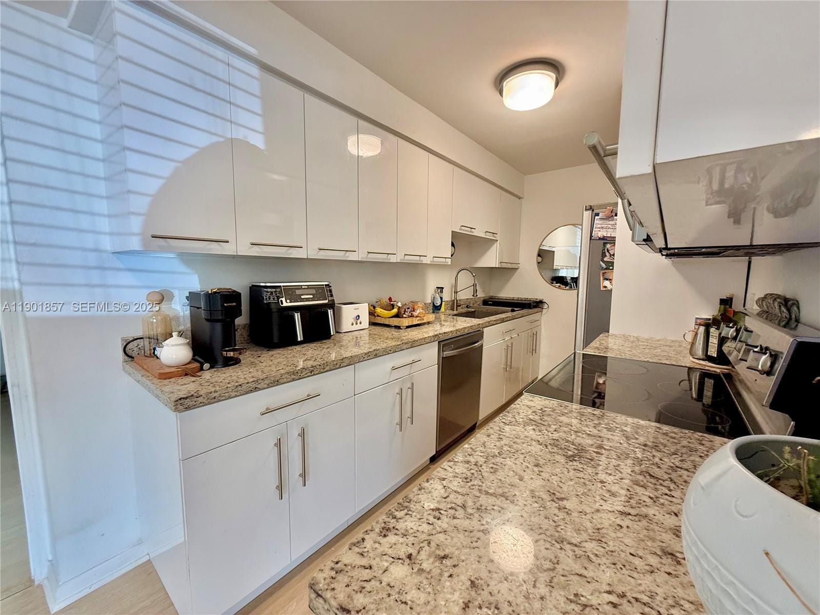 125 NE 150th Street, Miami, FL 33161 photo 17