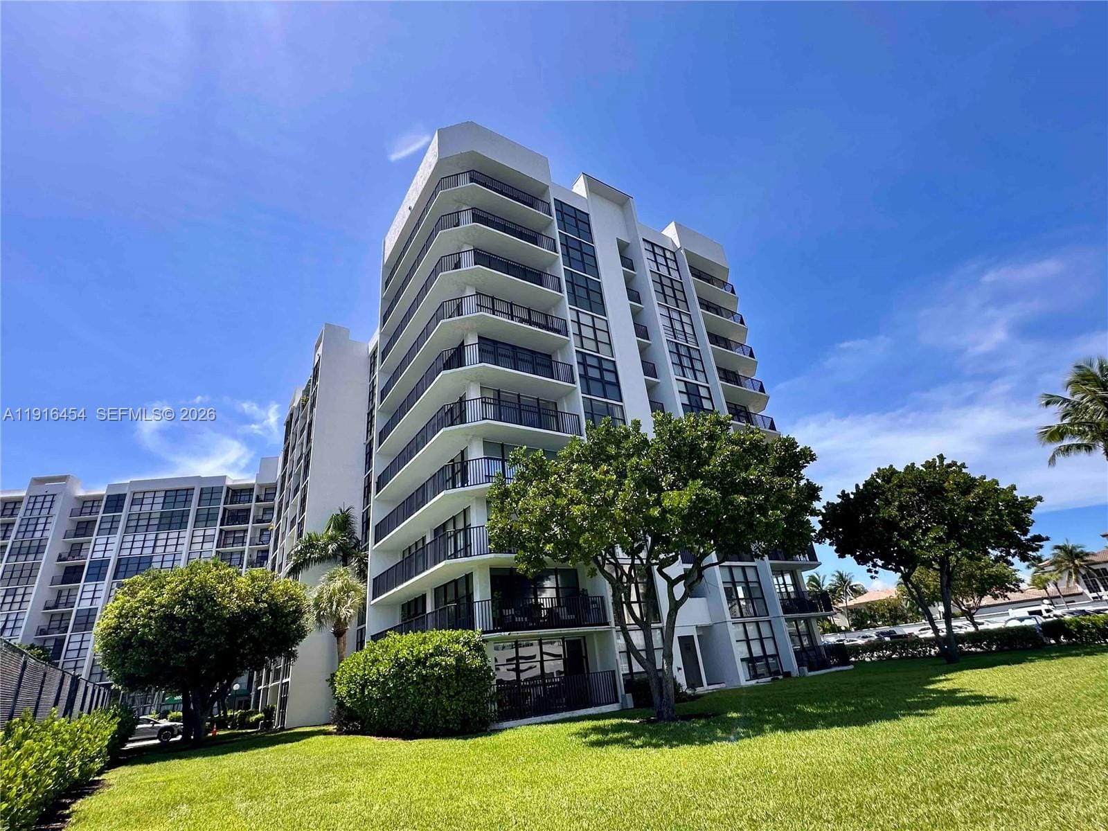 1000 Parkview Drive 518, Hallandale Beach, FL 33009 photo 21