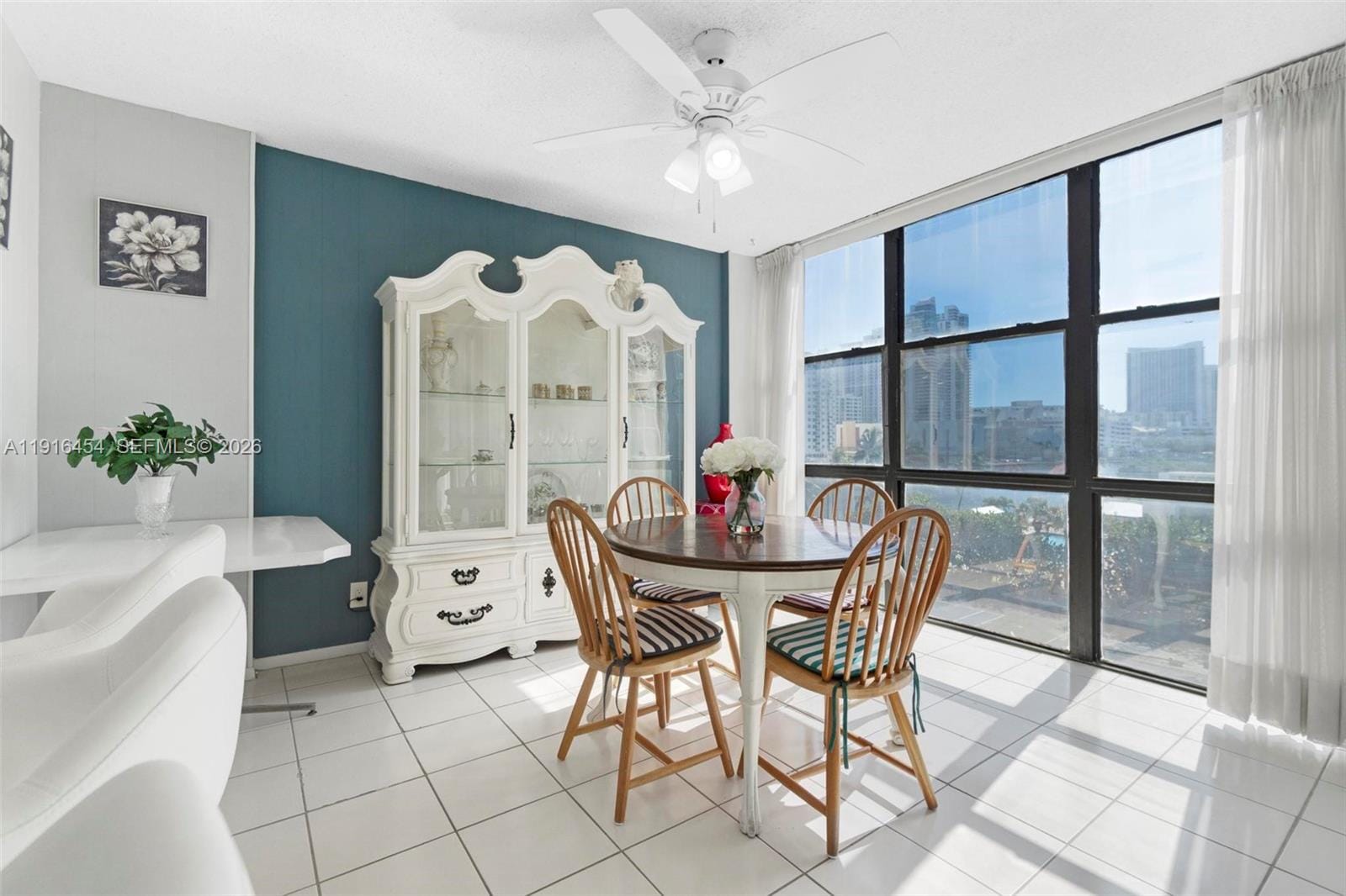 1000 Parkview Drive 518 — photo 7