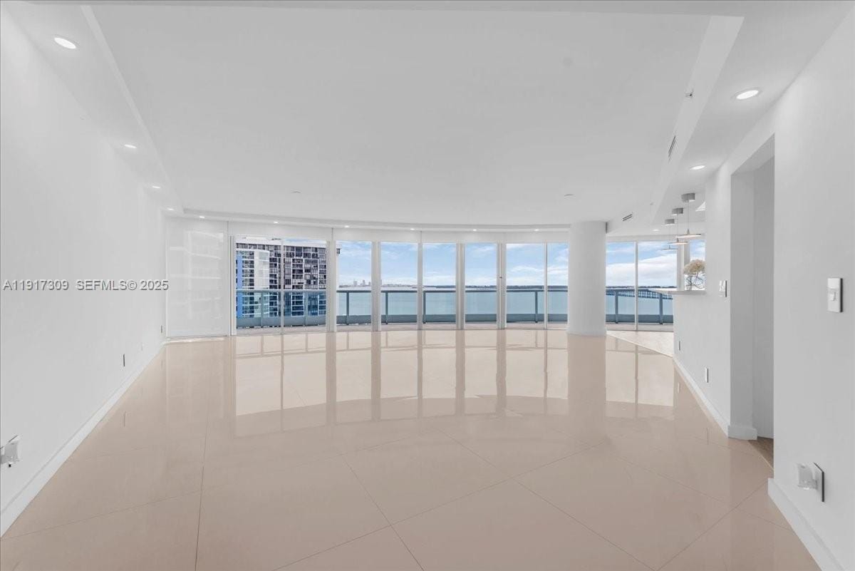 2127 Brickell Avenue 1701, Miami, FL 33129 photo 2