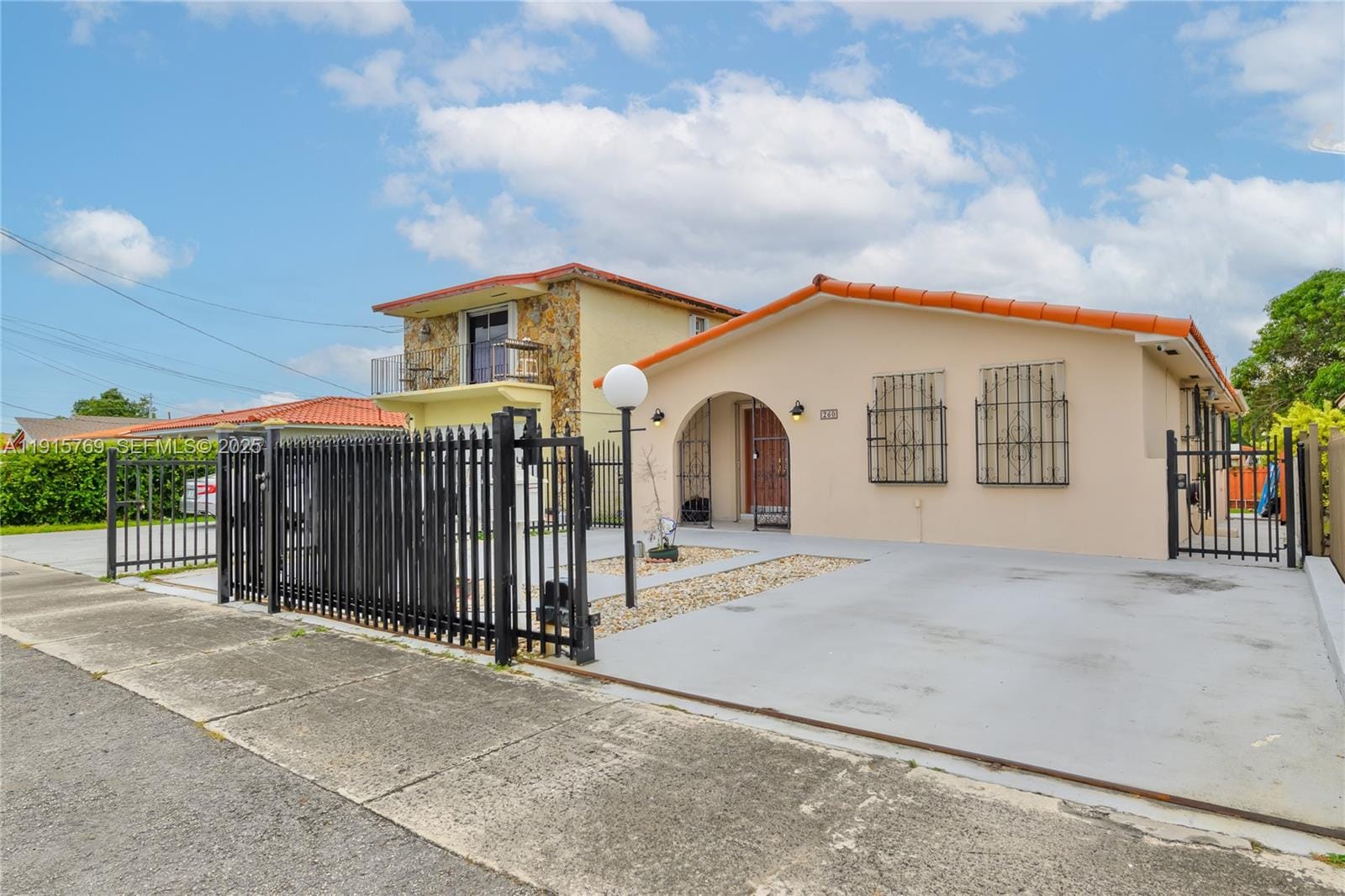260 NW 60th Court, Miami, FL 33126 photo 3