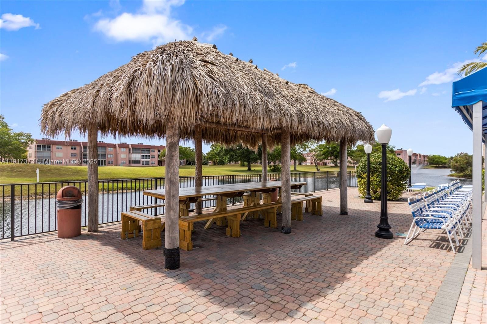 9121 Sunrise Lakes Boulevard 104, Sunrise, FL 33322 photo 14