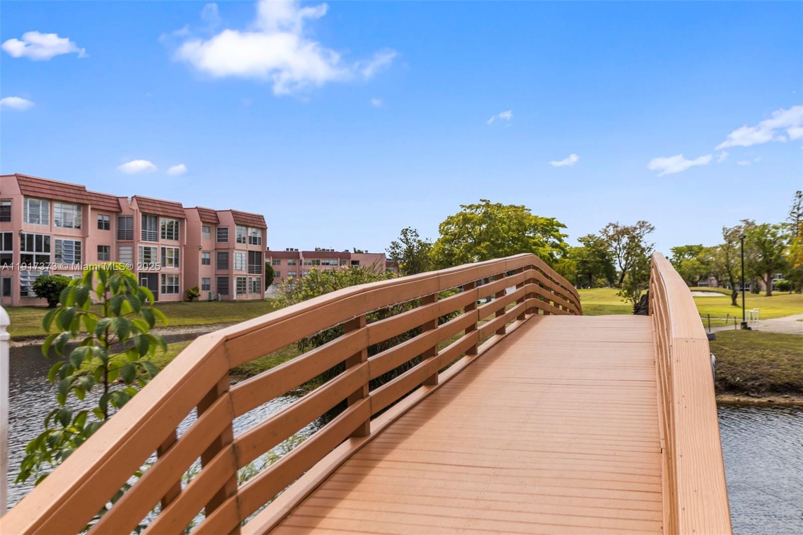 9121 Sunrise Lakes Boulevard 104, Sunrise, FL 33322 photo 15