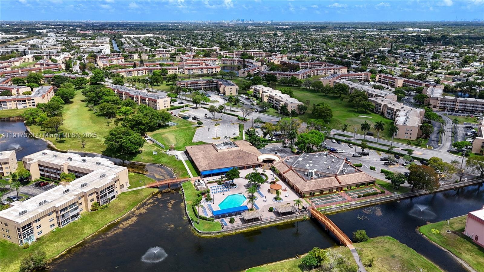 9121 Sunrise Lakes Boulevard 104, Sunrise, FL 33322 photo 19