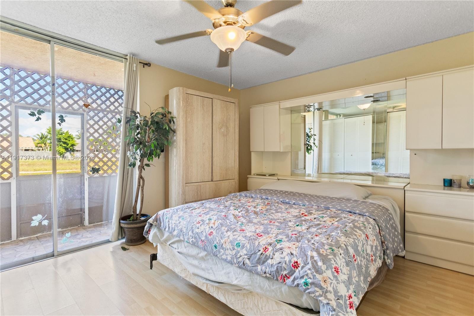 9121 Sunrise Lakes Boulevard 104 — photo 7