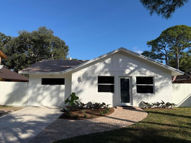 7676 4th Terrace, sold in Biltmore Terrace, Lake Worth, FL