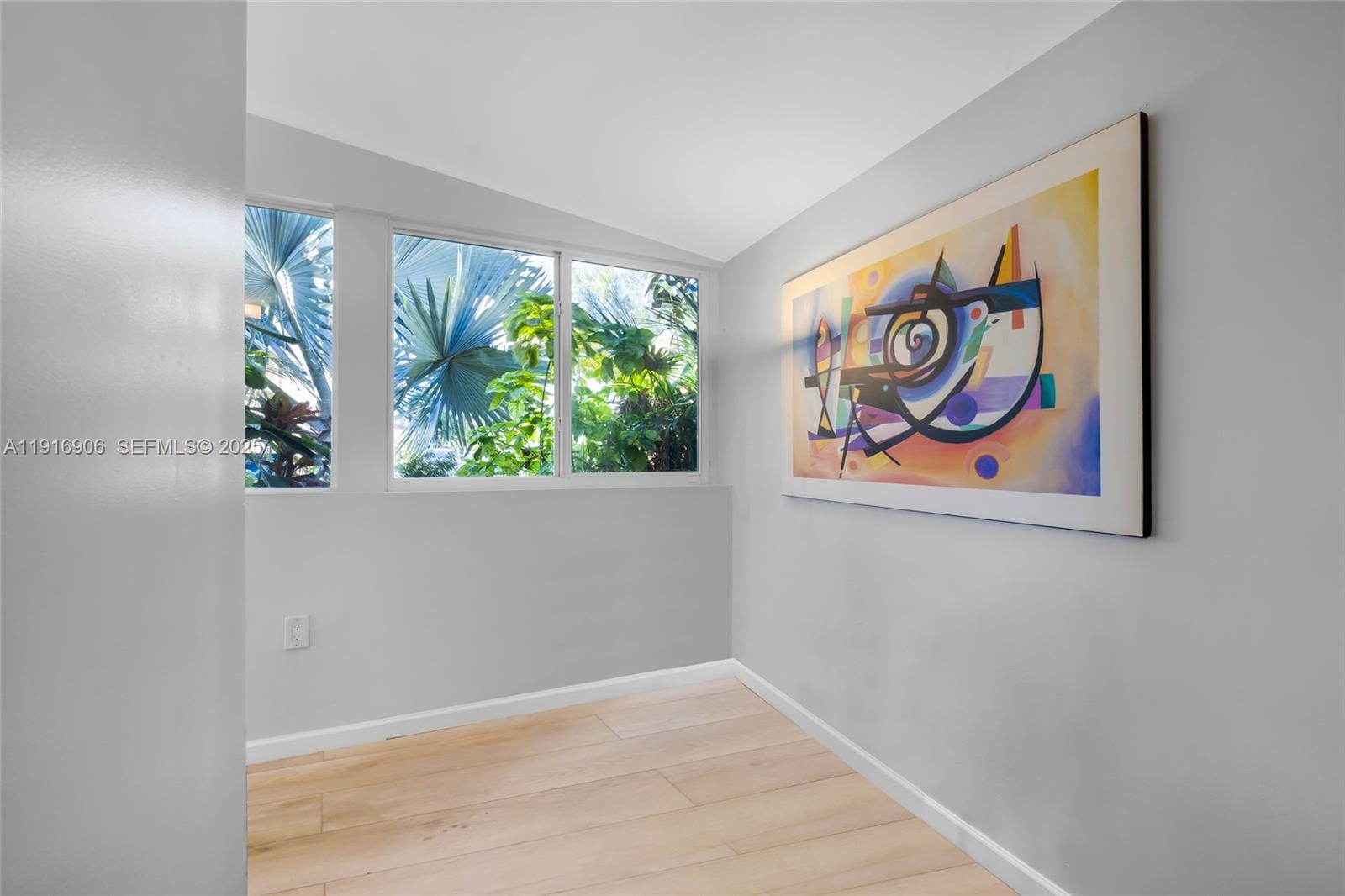 12125 NE 5th Avenue — photo 12