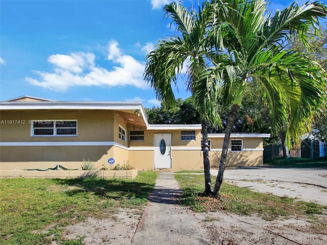 18701 NW 39th Court, sold in Carol City Gardens, Miami Gardens, FL