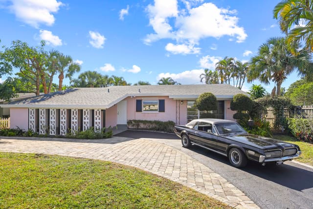 10 NE 22nd Street, Delray Beach, FL 33444