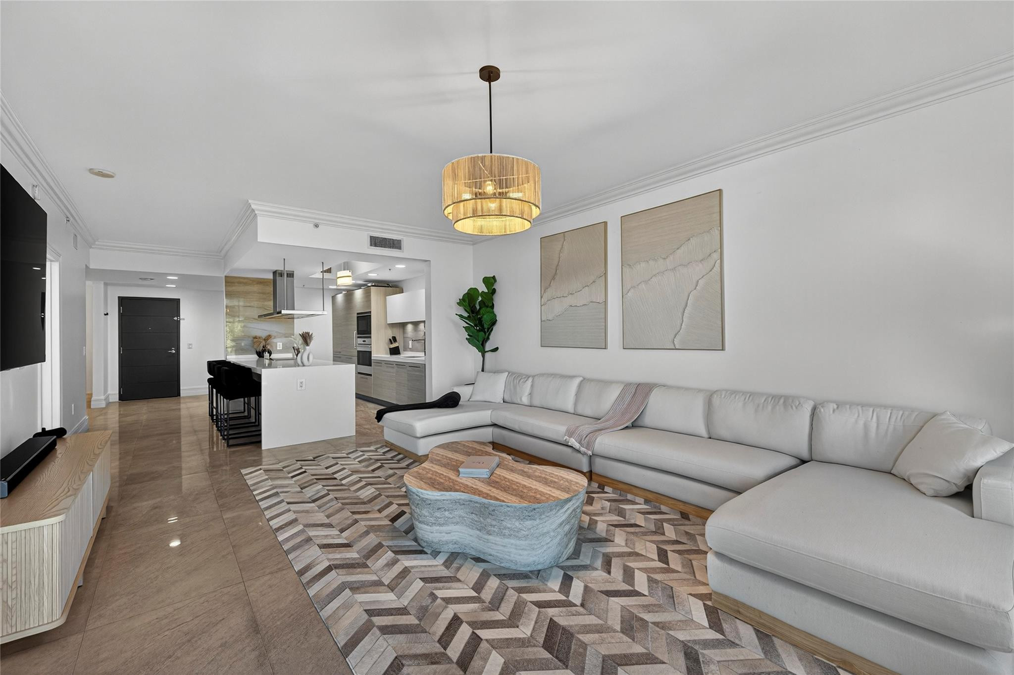 17301 Biscayne Boulevard 506, Aventura, FL 33160, Aventura