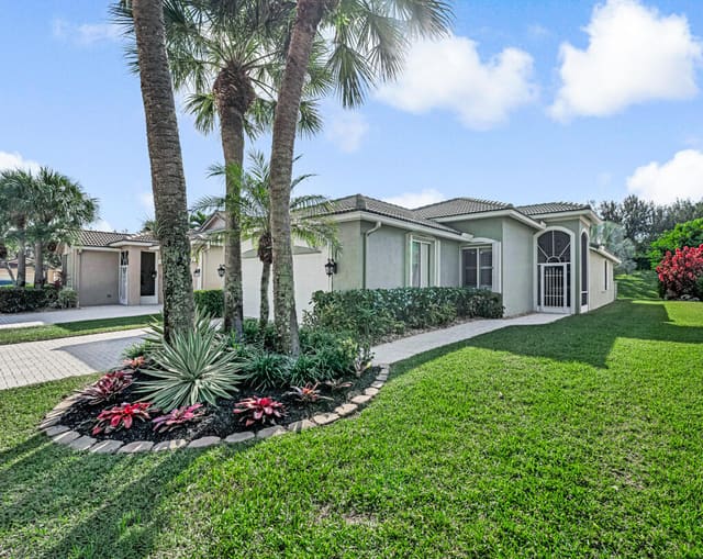 9174 Bay Point Circle, West Palm Beach, FL 33411