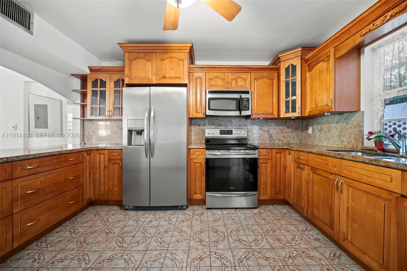700 NE 118th Street — photo 4