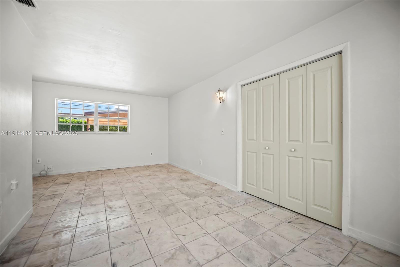700 NE 118th Street — photo 10