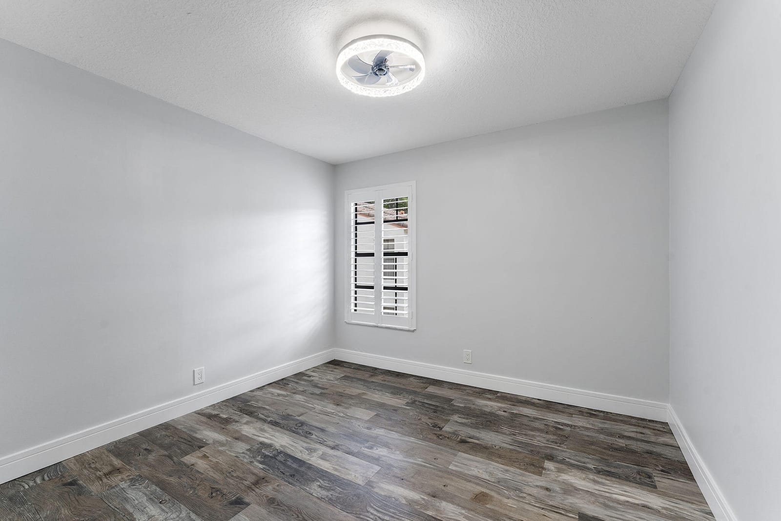 325 Palmwood Place 213, Boca Raton, FL 33431 photo 22