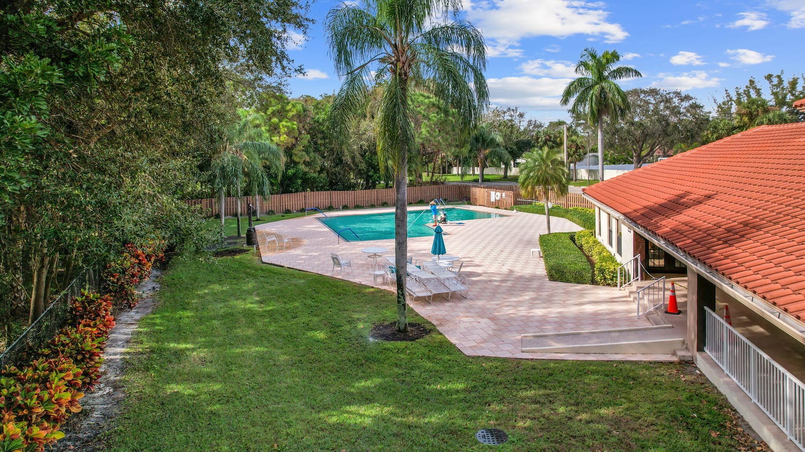 325 Palmwood Place 213, Boca Raton, FL 33431 photo 27