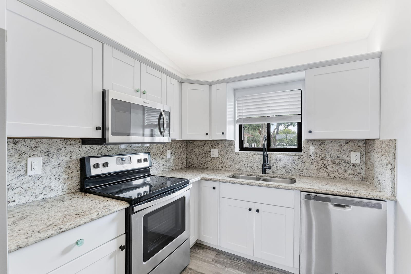 325 Palmwood Place 213, Boca Raton, FL 33431 photo 5