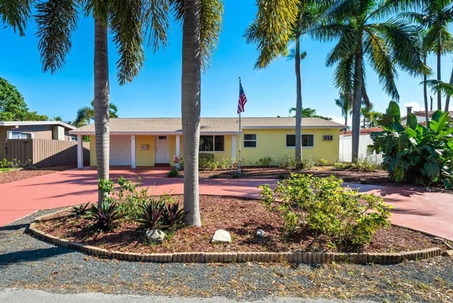 16 SE 8th Terrace, sold in Deerfield Beach Estates, Deerfield Beach, FL