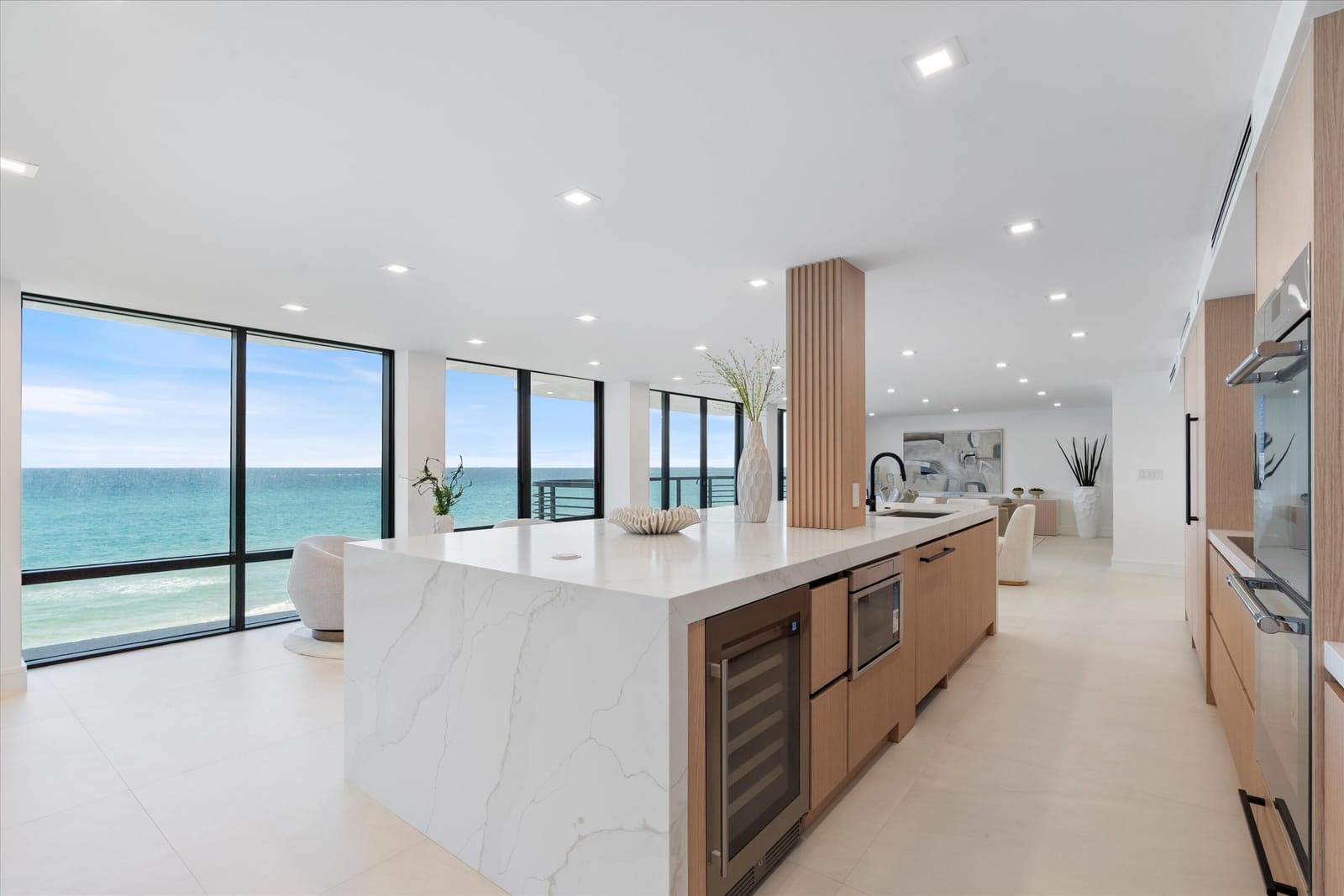250 S Ocean Boulevard 3e & 3f, Boca Raton, FL 33432
