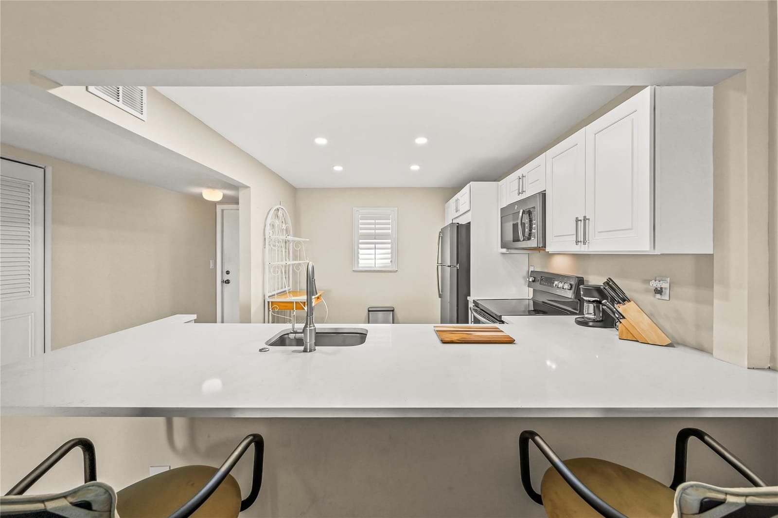 4629 Poinciana Street 506 — photo 9