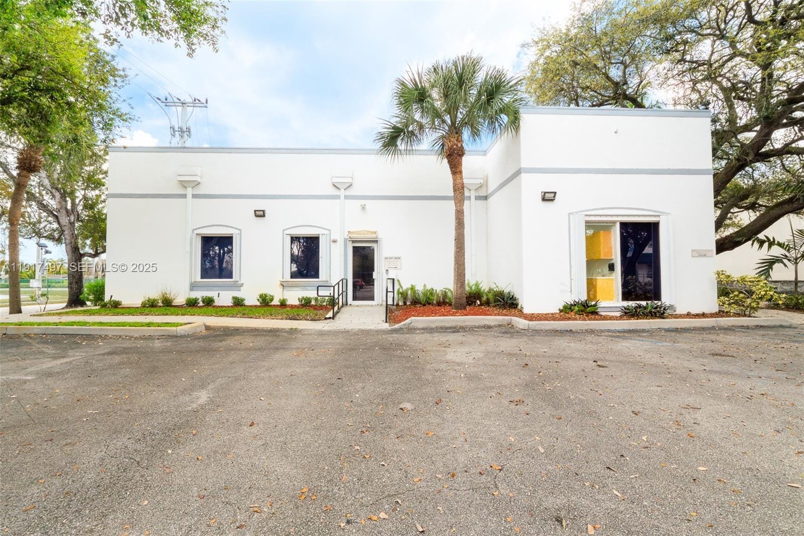 9009 NW 2nd Street — photo 3