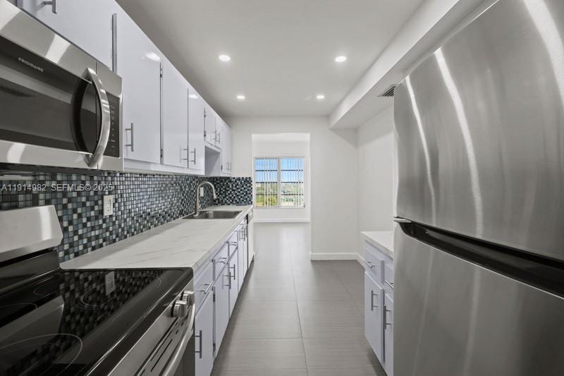 4174 Inverrary Drive 902 — photo 3