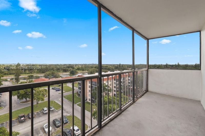 4174 Inverrary Drive 902 — photo 5