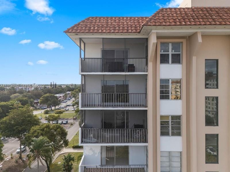 4174 Inverrary Drive 902 — photo 7